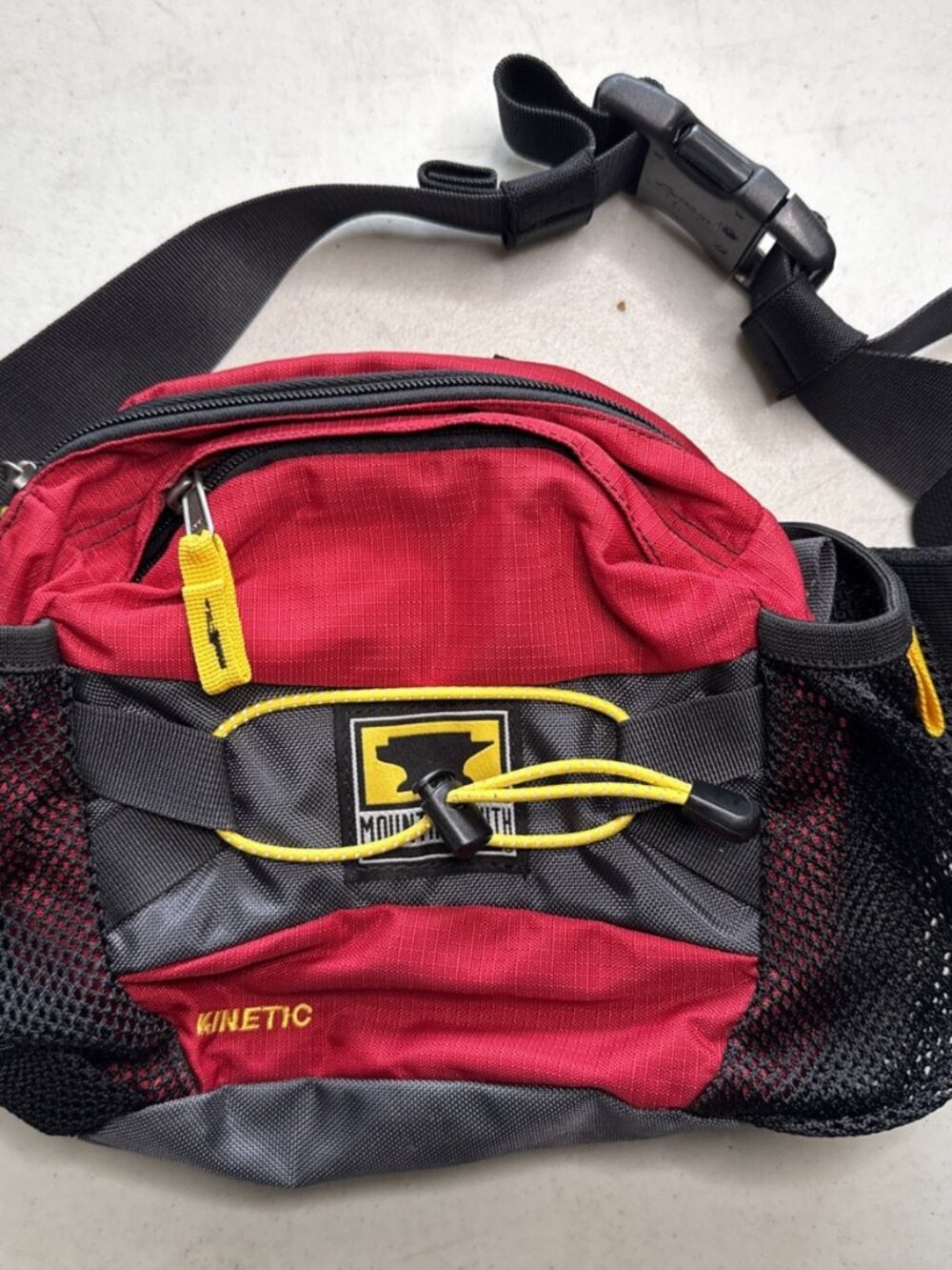 Mountainsmith Kinetic Lumbar Pack Red Black Hiking Waist Fanny Pack Belt Bag